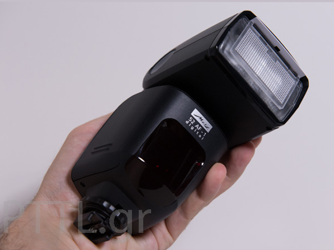 Flash Metz Mecablitz 52 AF-1 digital (Hands-on)