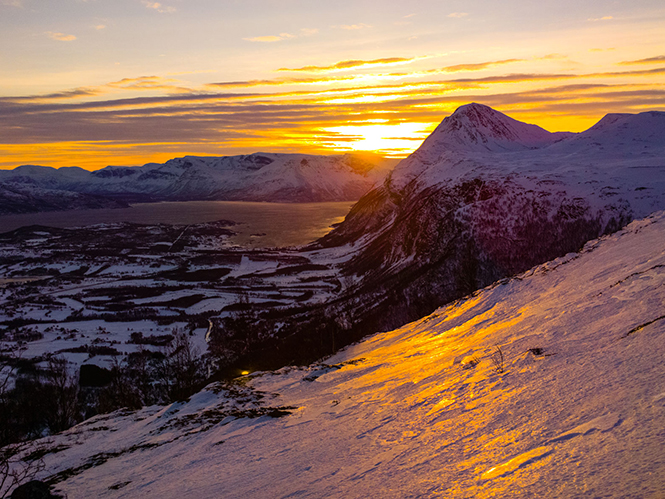 Το Nokia Lumia 1020 σκαρφαλώνει στα παγωμένα βουνά της Νορβηγίας