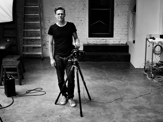 Bryan Adams, τιμήθηκε ως φωτογράφος στα Royal Photographic Society Awards 2015