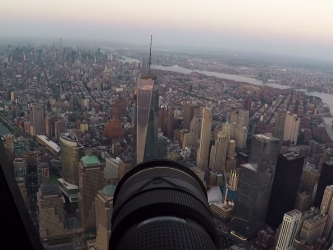 Φωτογραφίζοντας τη Νέα Υόρκη μέσα από ελικόπτερο